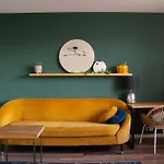 Rentplanet - Apartament Skierniewicka